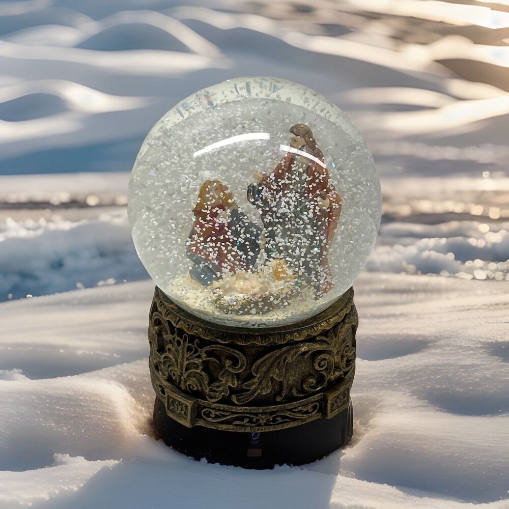 Vintage Musical (Silent Night) NATIVITY Water / Snow Globe‎ Table Top - Tested